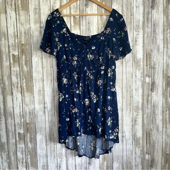 Torrid Babydoll Challis Lace Up High Low Blouse - Picture 2 of 8